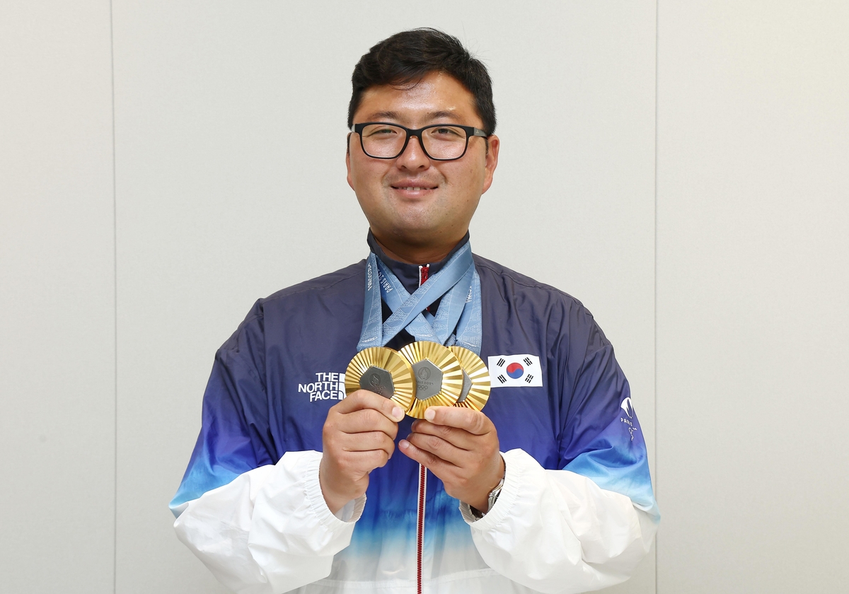 英联杯-斯特林首球+传射恩瓦内里双响 阿森纳5-1博尔顿