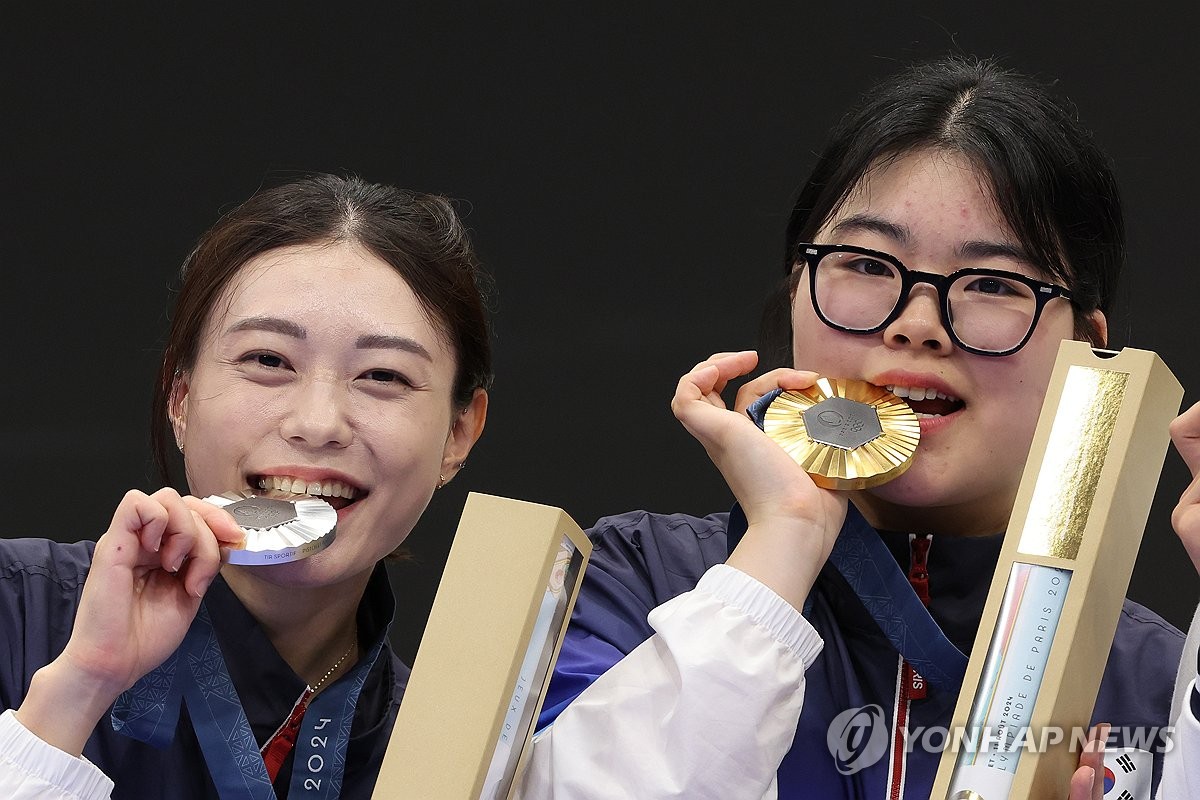 顶薪续约很明智！小莫布里高效砍19+6+3统治攻防