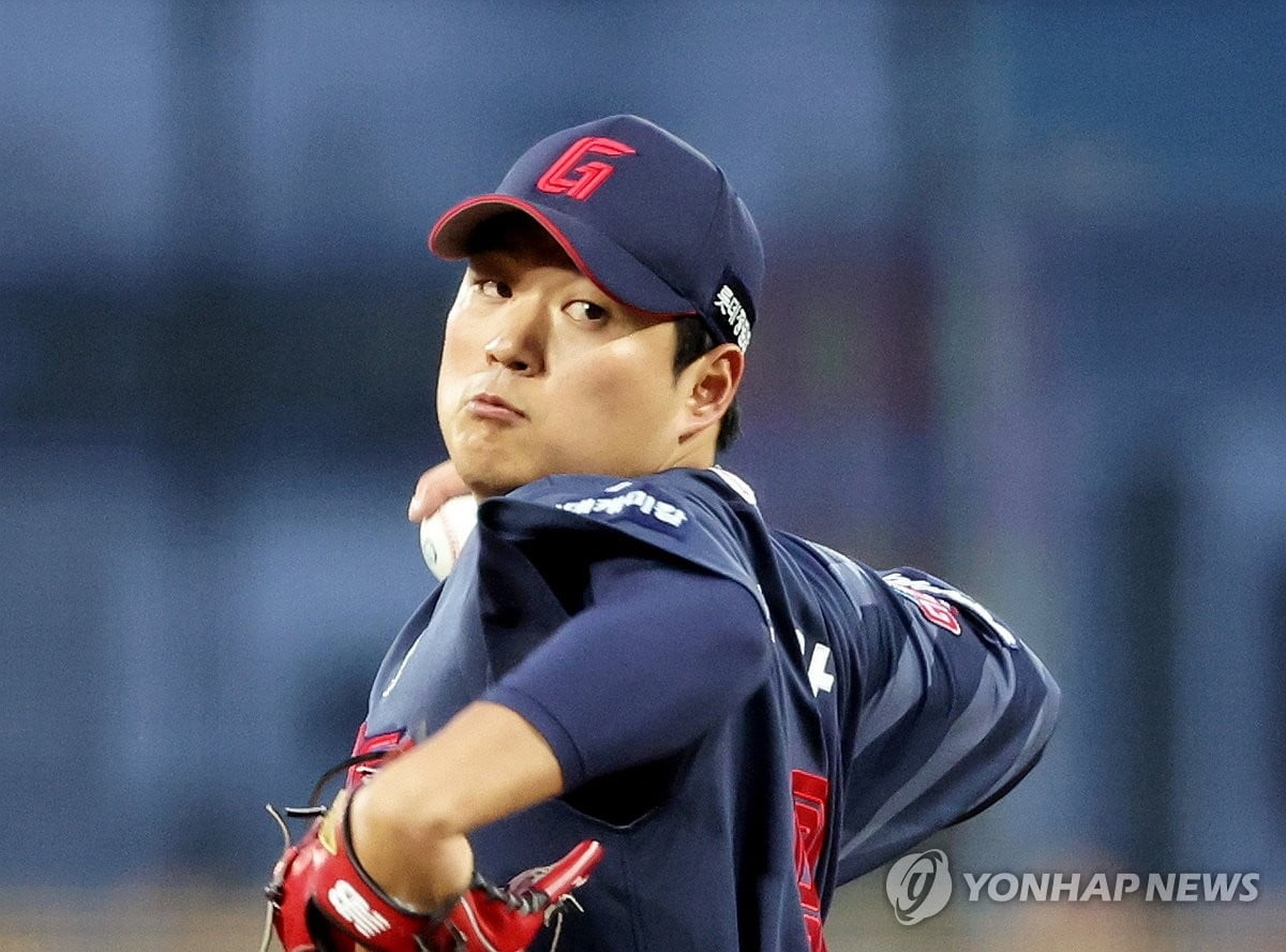 每体：阿劳霍将于本周五返回巴塞罗那，继续康复进程
