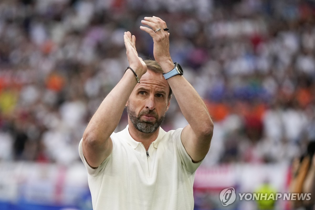 沃尔夫斯堡vs美因茨全场数据：射门数10-12，射正数5-5